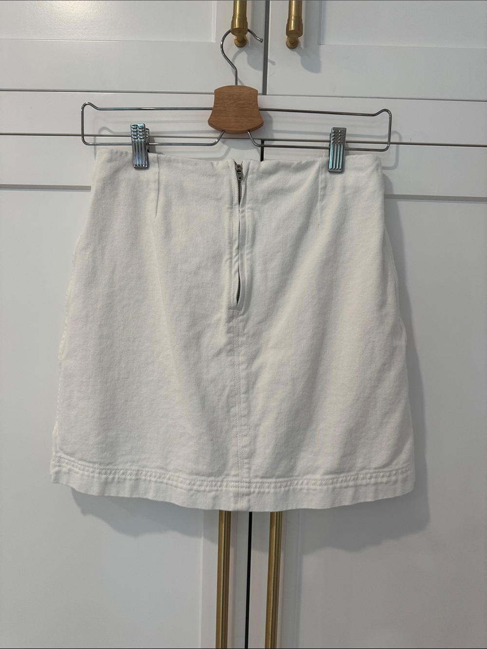 Classic White Women's Cotton Mini Skirt - Picture 2 of 5